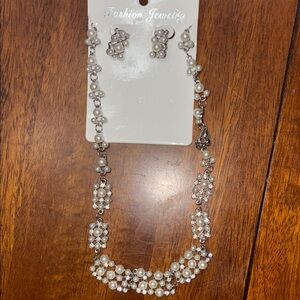 Elegant Pearl and Silver Jewelry Set